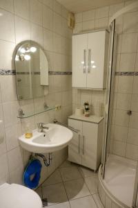 Ein Badezimmer in der Unterkunft Ferienwohnung Schattschneider