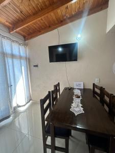 TV a/nebo společenská místnost v ubytování Lo de Euge