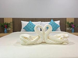 Кровать или кровати в номере Tonsai Bay Resort