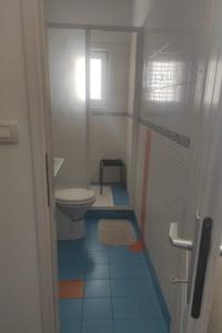 Et badeværelse på Apartments by the sea Vodice - 23858