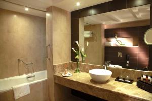 Koupelna v ubytování Cristal Hotel Abu Dhabi