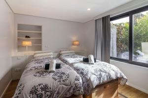 Postel nebo postele na pokoji v ubytování Your Azorean Home RRAL 3378