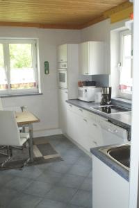 Kuchyň nebo kuchyňský kout v ubytování Ferienhaus Moser