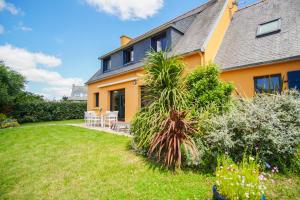 Zahrada ubytování -GAÏA- MAISON FAMILIALE VUE MER ET JARDIN DOURVEIL
