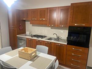 Η κουζίνα ή μικρή κουζίνα στο Vacanze d'Amare +18 φωτογραφίες