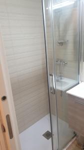 Łazienka w obiekcie Hostal royal begoña