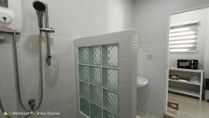 Koupelna v ubytování Min House + 16 fotografií