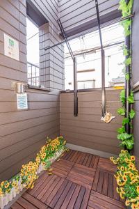Galeriebild der Unterkunft 駅4分新築92平米車庫付一戸建丸貸し和風寝室広いリビング上野秋葉原東京品川直通 in Tokio