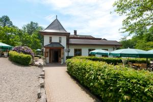 Gallery image of Waldcafé Hotel Restaurant in Baden-Baden