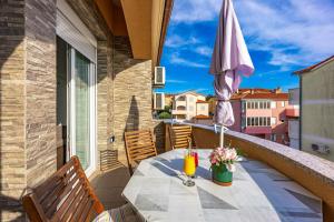 Balkón nebo terasa v ubytování Apartments Mijic