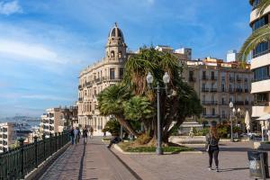 Nespecifikovaný výhled na destinaci Tarragona nebo výhled na město při pohledu z apartmánu