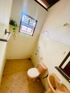 Un baño de Berg House Unawatuna
