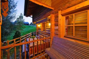 A balcony or terrace at Chalet Steinbock St Martin am Tennengebirge