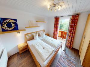 Posteľ alebo postele v izbe v ubytovaní Chalet in Neukirchen
