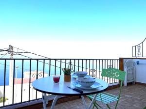 Balkón nebo terasa v ubytování Bonito apartamento con vistas al mar y piscina AV-47