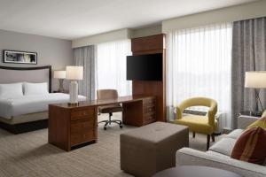 Cama ou camas em um quarto em Hampton Inn & Suites Orlando/Downtown South - Medical Center