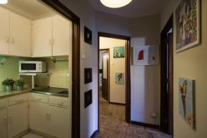Cascais Boutique Apartment tesisinde mutfak veya mini mutfak