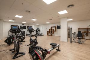 Posilňovňa alebo fitness centrum v ubytovaní Naitly Barcelona Poblenou