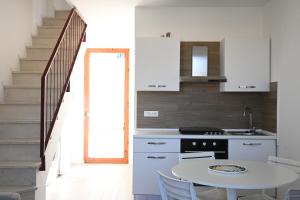 Gallery image of M425 - Marcelli, bilocale su due livelli con terrazzo in Marcelli
