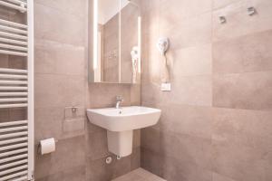 A bathroom at La Roseta