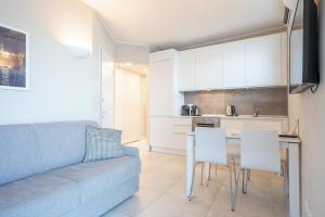 A kitchen or kitchenette at La Roseta