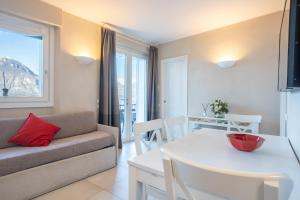 A seating area at La Roseta