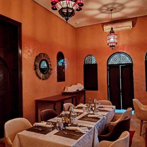 Restaurace v ubytování Palm View Palace
