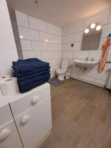 Bilik mandi di Camelia's Unterkunft