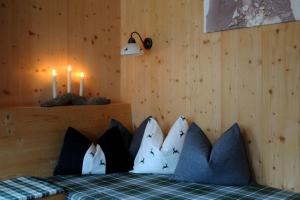 Łóżko lub łóżka w pokoju w obiekcie Maries Ferienhaus MAY-100