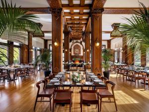 Restaurace v ubytování Fairmont Empress Hotel