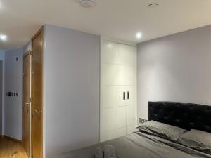 Seaside Serenity Oasis - High floor - Stunning Views客房内的一张或多张床位