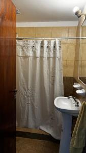 Ένα μπάνιο στο PARANA EDIFICIO CENTURIA Departamento +12 φωτογραφίες