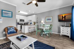 Nhà bếp/bếp nhỏ tại Caribbean Dunes 120