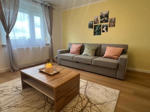 Posezení v ubytování Ferienwohnung Frühauf Geithain