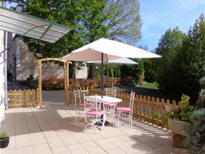 Κήπος έξω από το The Coachhouse Gite