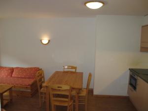 Cucina o angolo cottura di Wohnung GREPPON NEND200 Ski in and Ski out