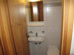 Bagno di Wohnung GREPPON NEND200 Ski in and Ski out