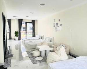 Gambar di galeri bagi Ocean Park - 6 Giường Đôi - Tầng 3 Sunny Residence di Hòa Bình