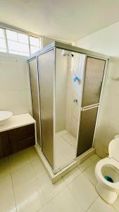 Koupelna v ubytování habitación en cartagena de Indias laguito