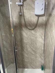Ένα μπάνιο στο Private En-Suite With Free Wi-Fi & Parking in Wolverhampton