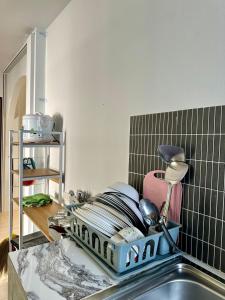 Dapur atau dapur kecil di Charin pool Villa Bangsean home1