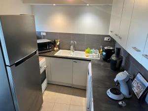 Η κουζίνα ή μικρή κουζίνα στο Maison ardeche