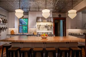 Φωτογραφία από το άλμπουμ του Forest Inn of Saugatuck σε Douglas