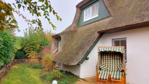 Ein Garten an der Unterkunft Villa Sorgenfrei - a65549