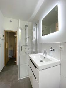 Vannituba majutusasutuses Strandläufer 1 +16 fotot