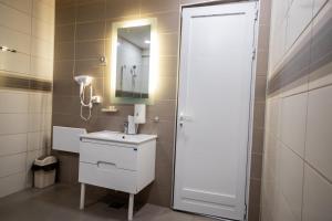 A bathroom at VILIN