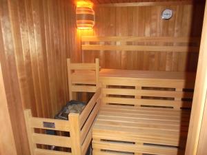Imagine din galeria proprietății Villa Merle mit privatem Indoorpool în Rühn