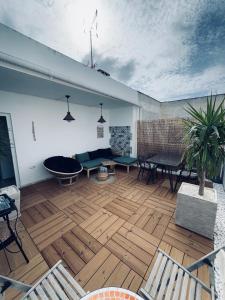 a living room with a couch and a table at Apartment Cura in Torrevieja