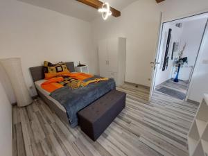 Postel nebo postele na pokoji v ubytování Elfi + 3 fotografie