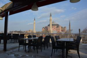 Restaurace v ubytování Ares Hotel